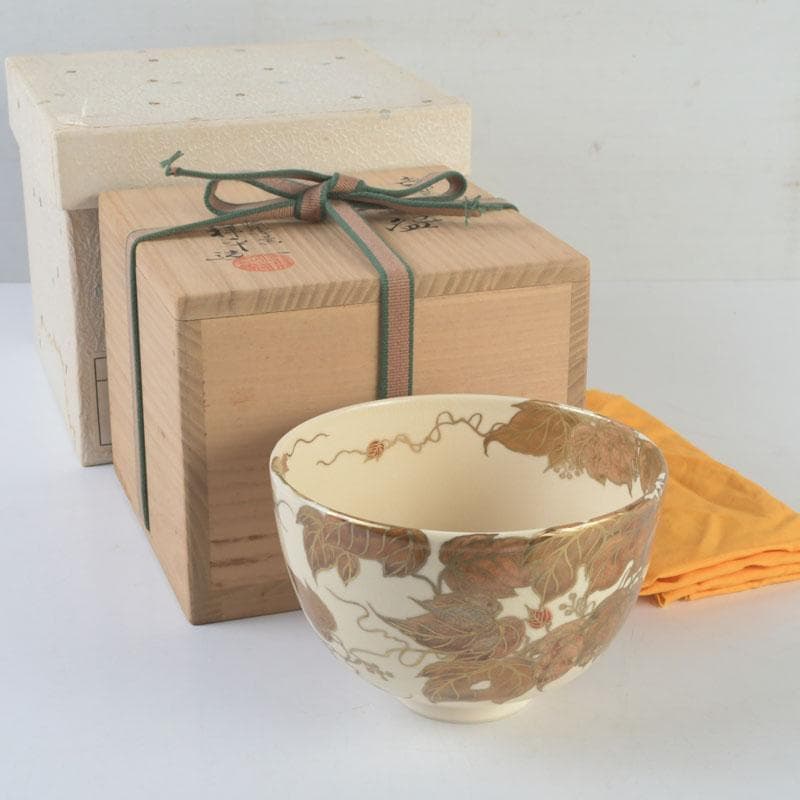 茶道具　京焼　清閑寺窯　杉田祥平造　色絵　蔦図　茶碗　共箱　V　9655