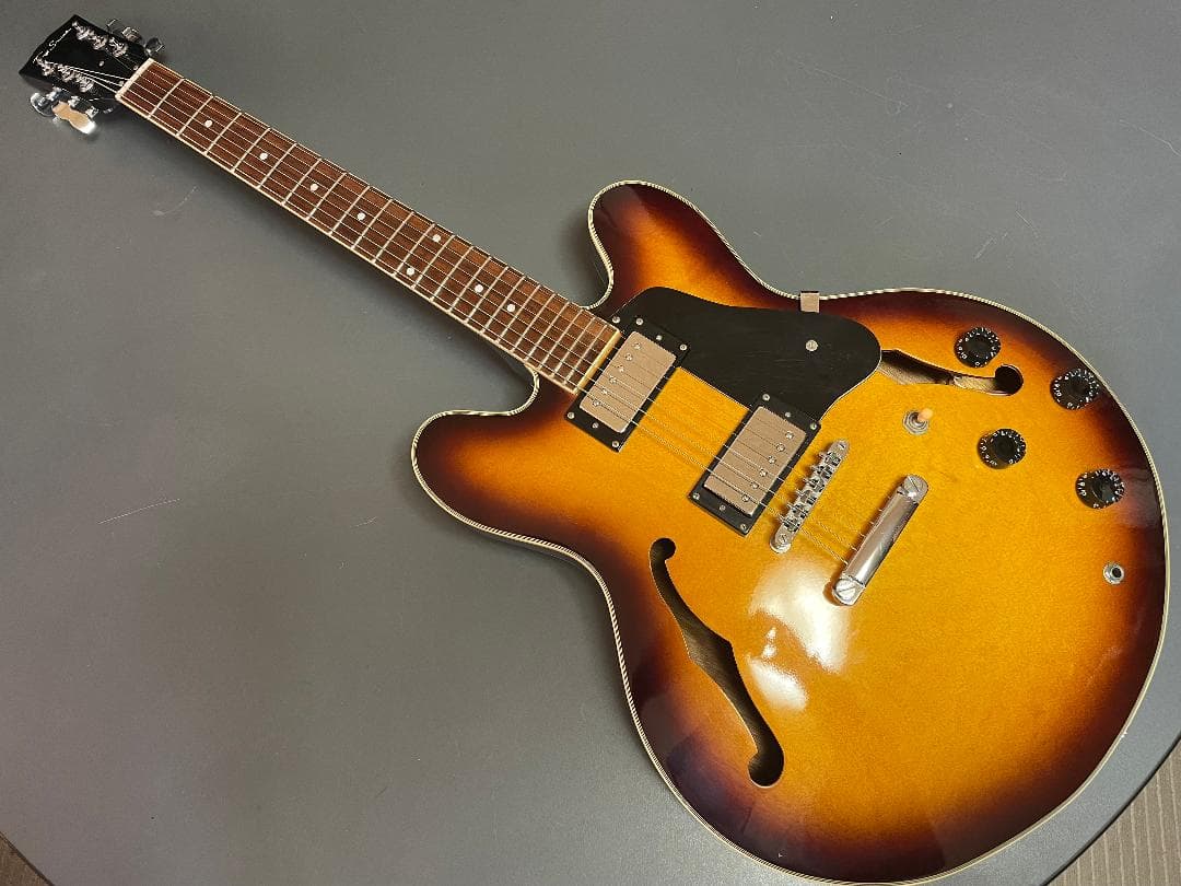 Toni Smith ES335タイプ セミアコ