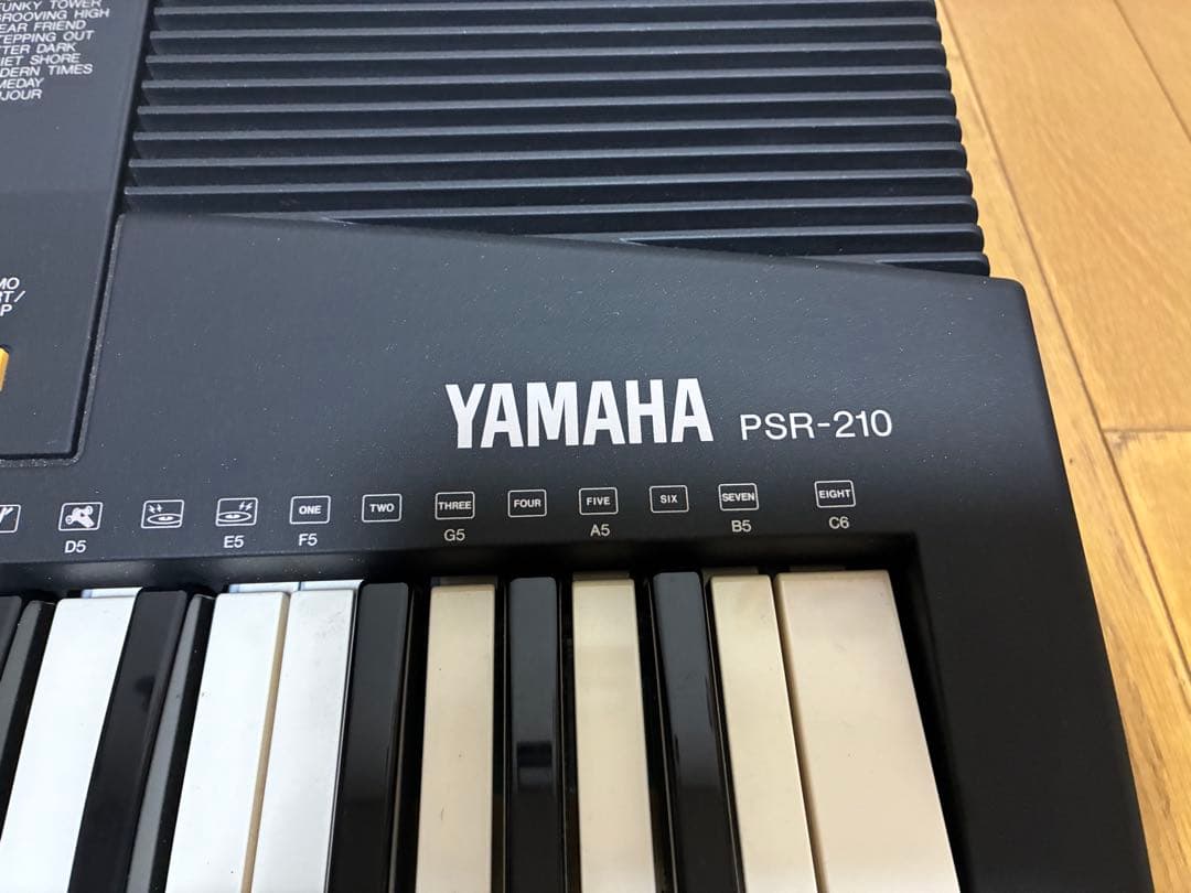 鍵盤楽器 YAMAHA PSR-210