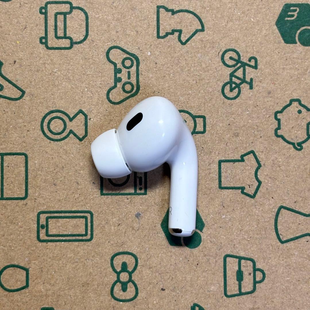 AirPods pro 第二世代　右耳のみ　usb-c版　Apple