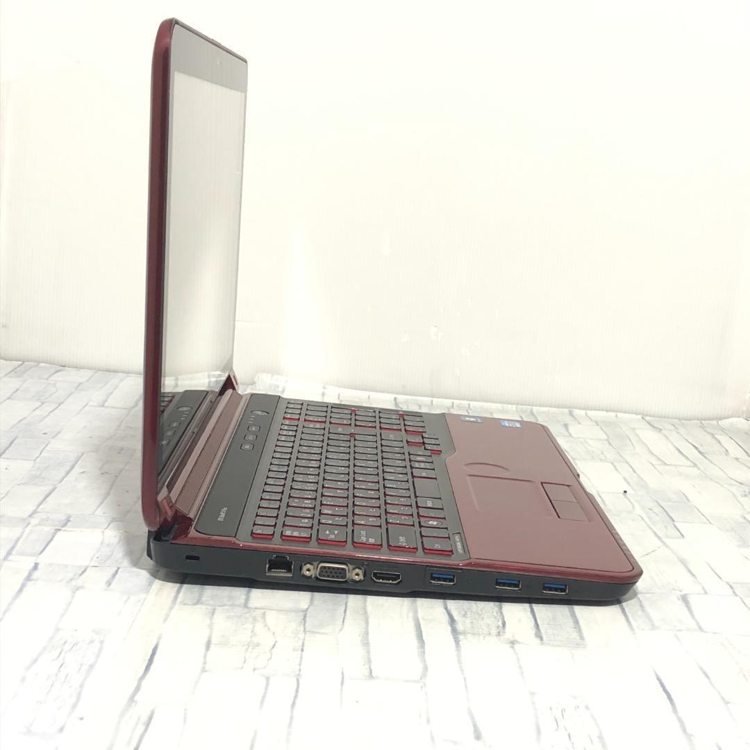 富士通 ノートパソコン本体 Core i7/SSD256GB/8GB搭載