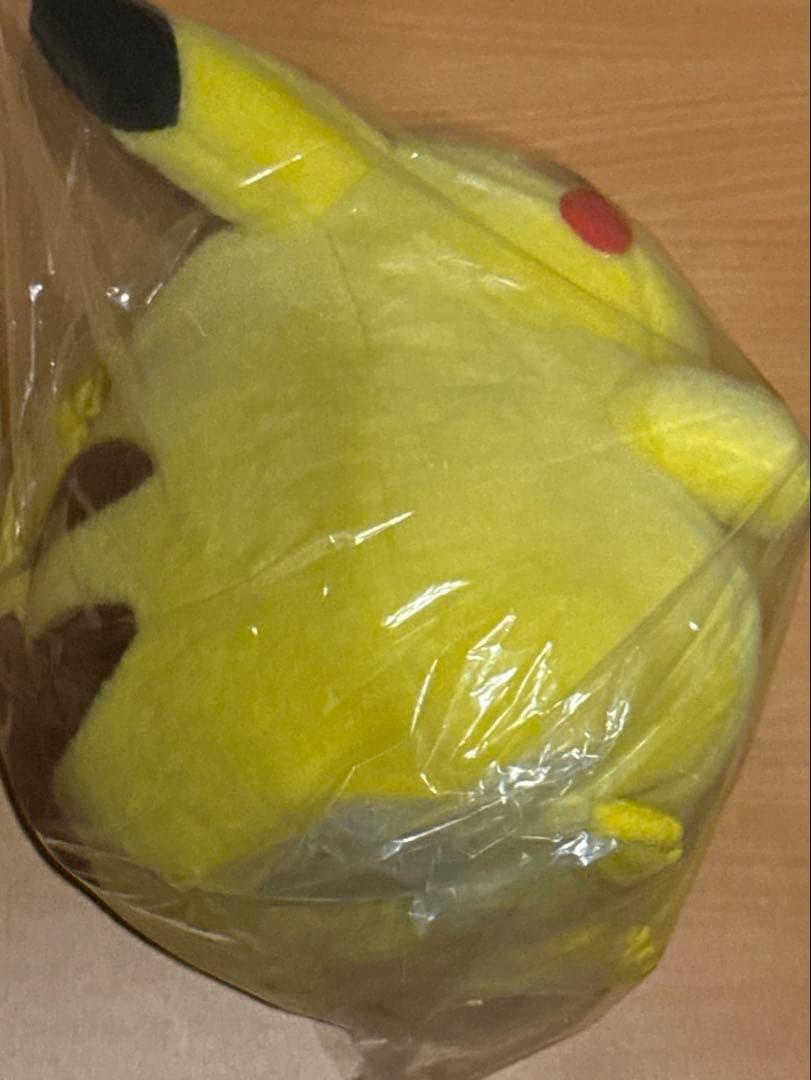 激レア　初期の等身大ピカチュウ ぬいぐるみ（TOMYタグあり）