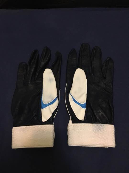 金本知憲引退記念バッティング手袋