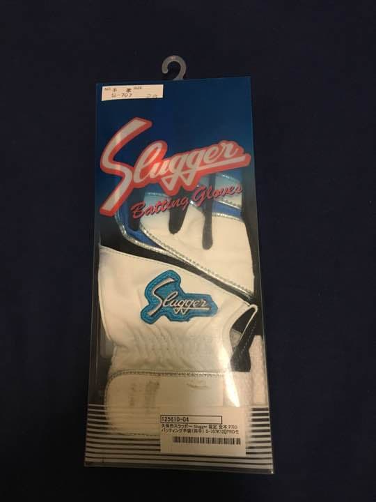 金本知憲引退記念バッティング手袋