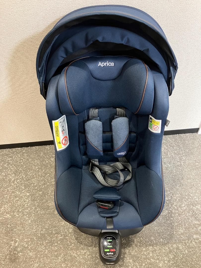 アップリカ　クルリラビッテエックス (アカチャンホンポ限定モデル) ネイビー