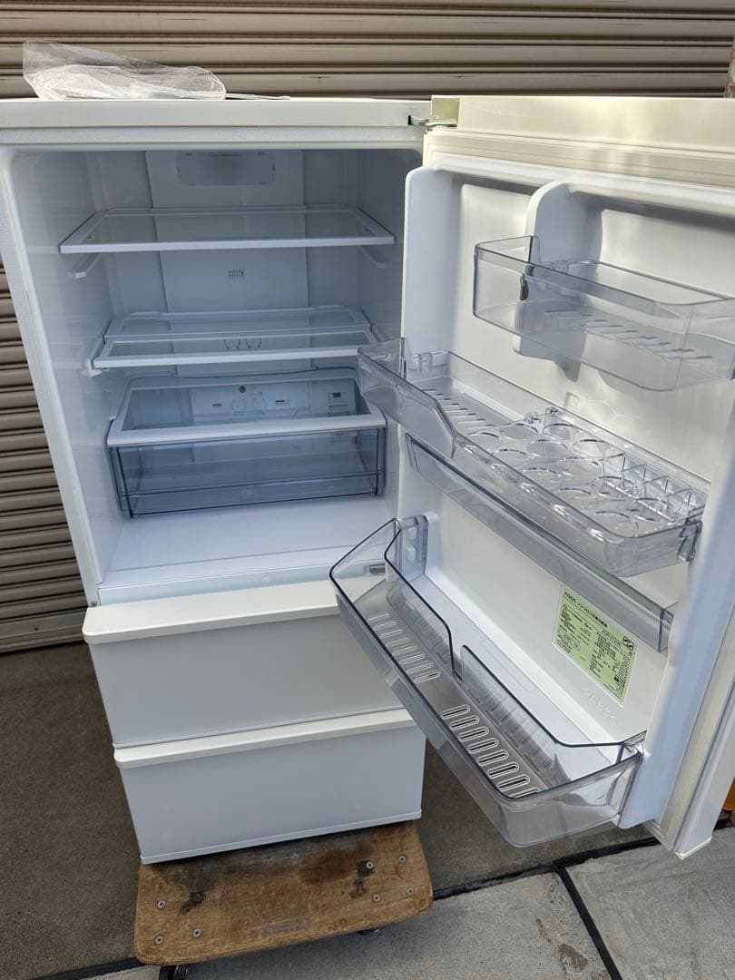 無料配送有り★3ヶ月保証★冷蔵庫アクア 2020年製272LAQR-27J(W)