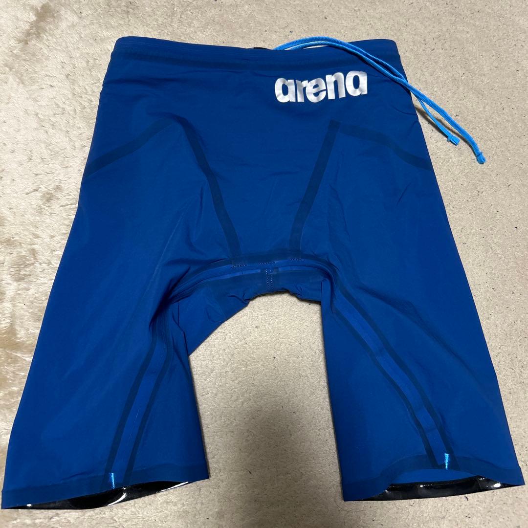 arena アクアストーム　Lサイズ