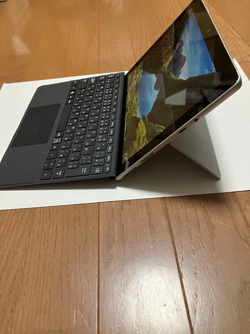【動確済】Surface Go 第１世代 軽い！ 薄い！【お子様にもオススメ】