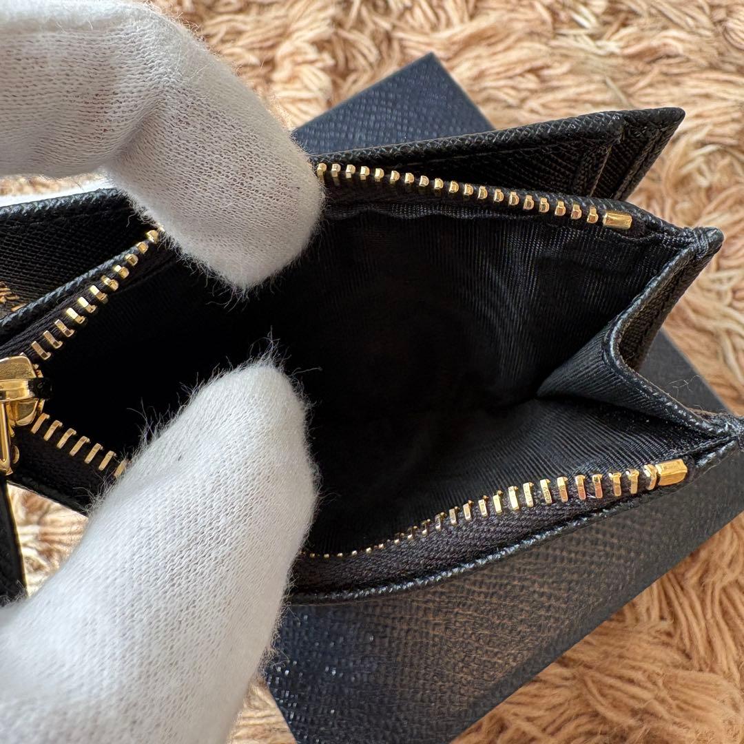 【未使用】PRADA プラダ レザー  二つ折り財布 ブラック サフィアーノ