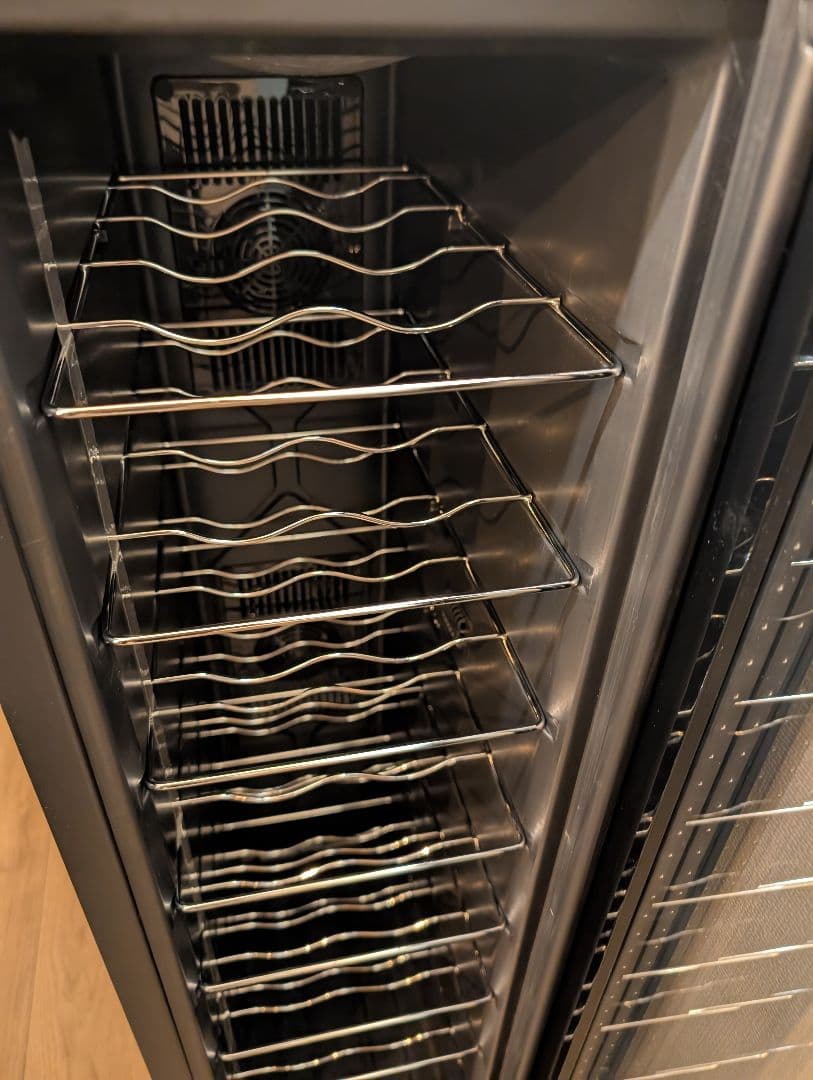 PWC-491 ブラック ワインセラー 197L　送料込み