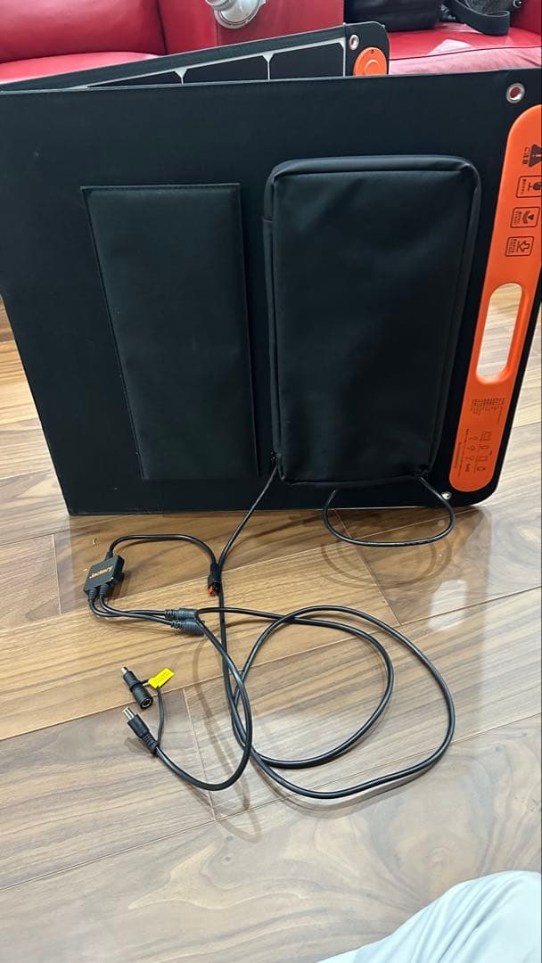 ヒ*マ様 Jackery SolarSaga 100 折りたたみ式ソーラーパネル