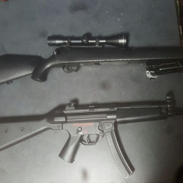SIIS製スナイパーライフル＋東京マルイMP5A4 　25000即決 値下げOK