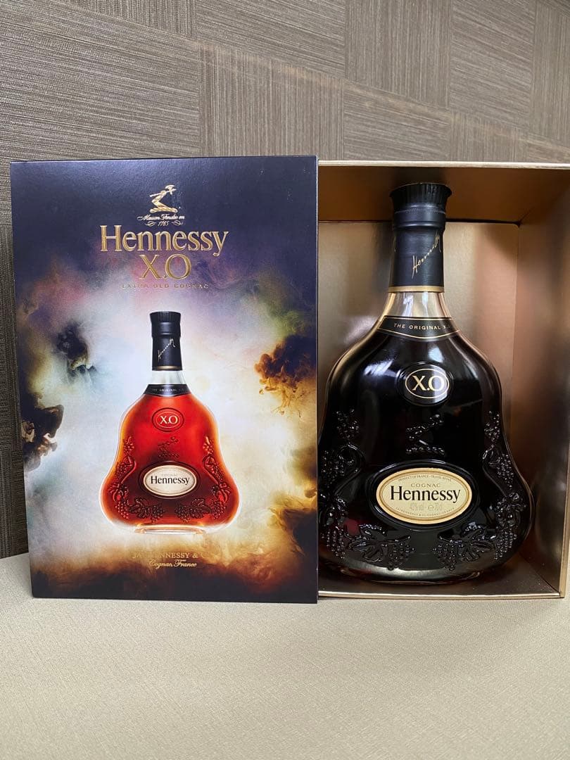 HennessyヘネシーX.O ブランデー　黒キャップ