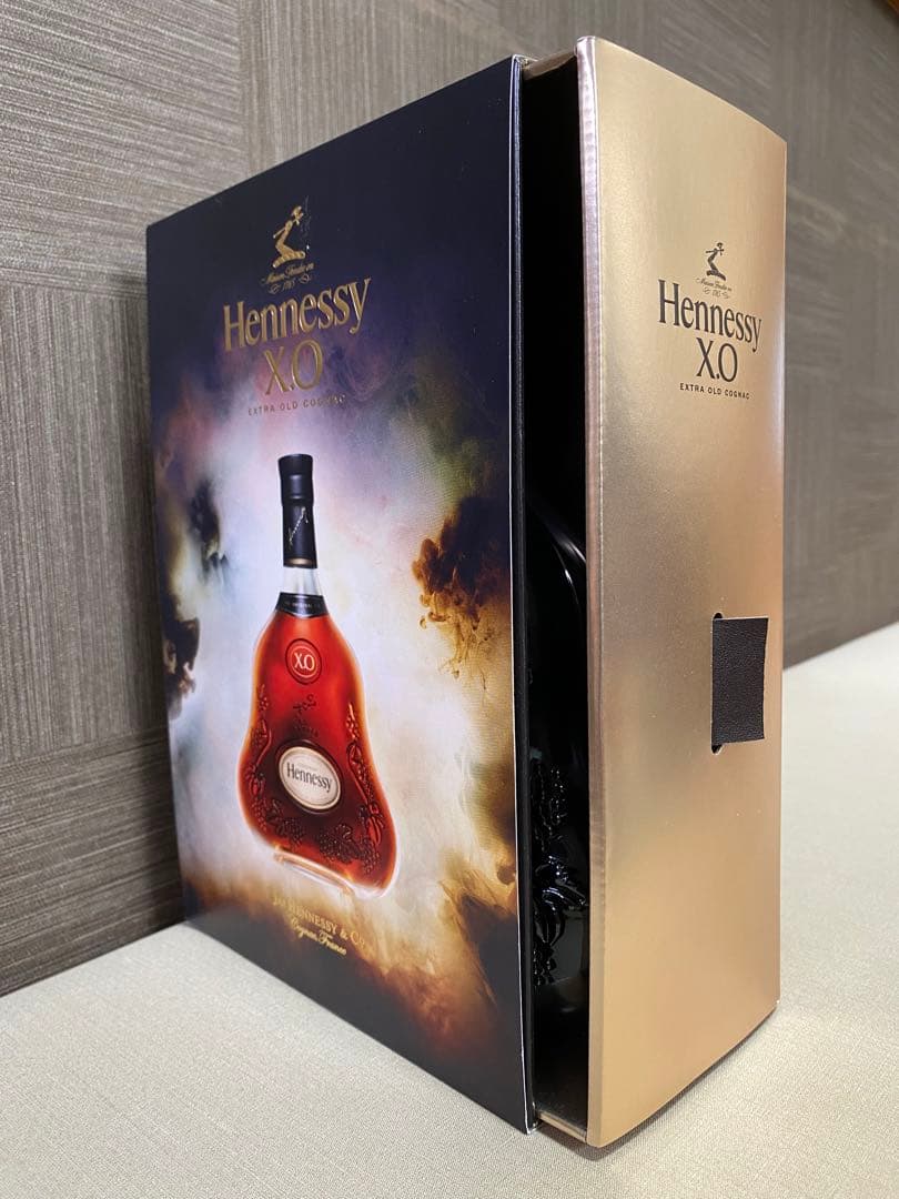HennessyヘネシーX.O ブランデー　黒キャップ