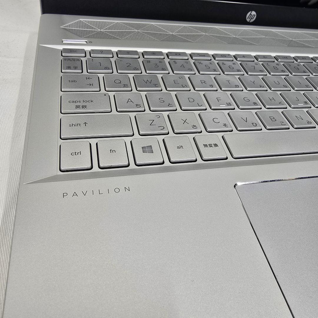 美品 HP Pavilion Laptop 15-cu0004TU