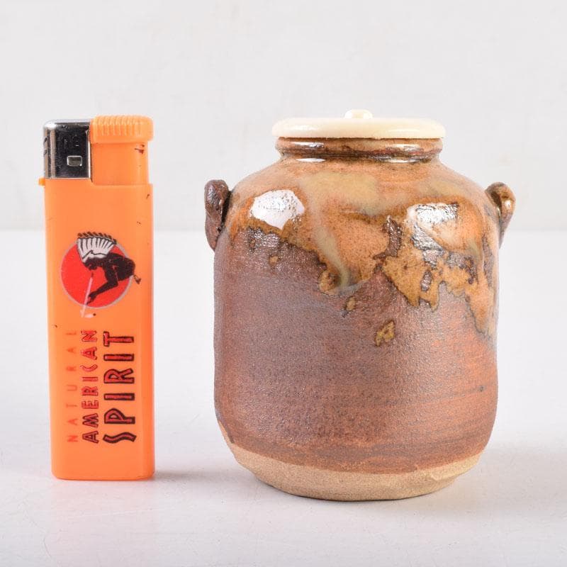 茶道具　萩焼　守繁栄徹作　耳付茶入　名物鷄頭金襴仕覆付　共布共箱　V　8498