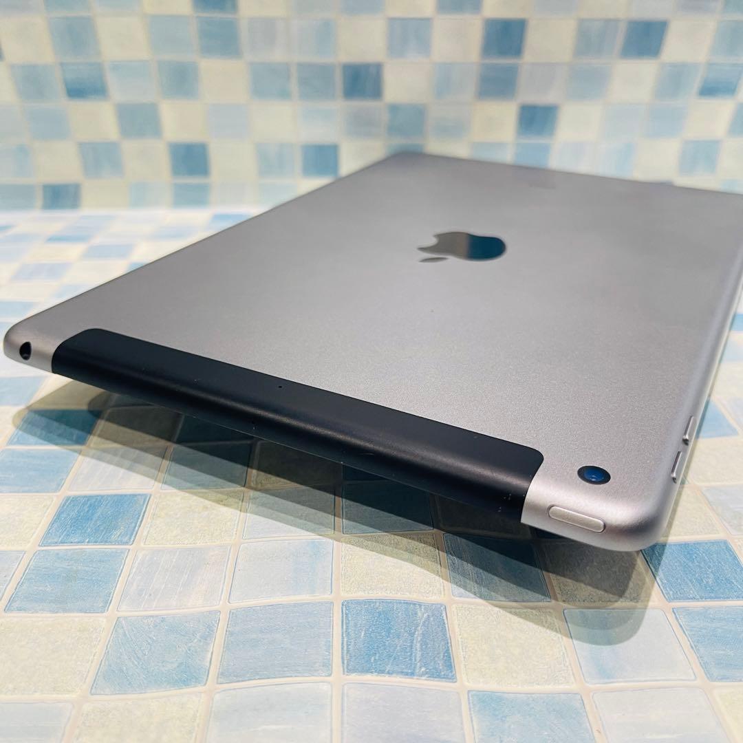 SIMフリー iPad 第5世代 本体 32GB スペースグレイ 電池良好