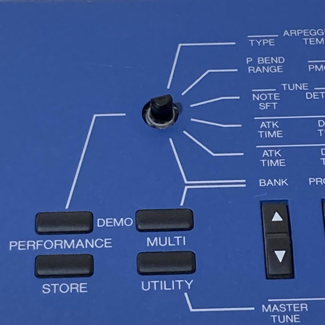 ジャンク YAMAHA CS1x シンセサイザー アダプター付き ヤマハ
