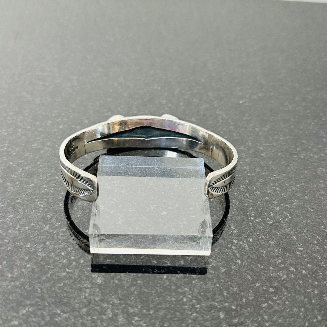 NAVAJO ナバホ Endito ターコイズクラスター装飾 シルバーバングル