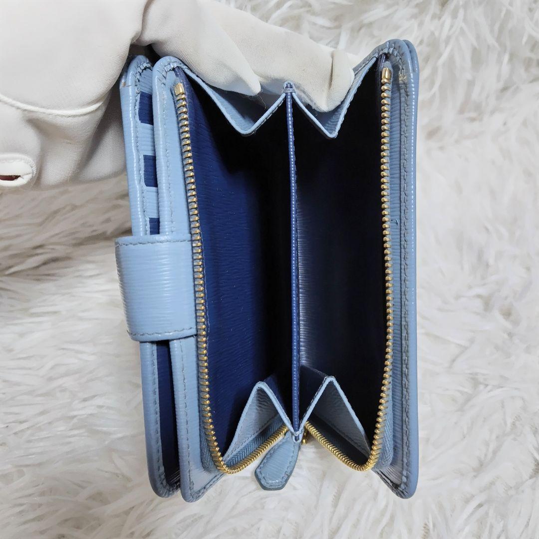 レア極美品✨プラダ◇バイカラーミディアム二つ折り財布　ゴールド金具ネイビーブルー