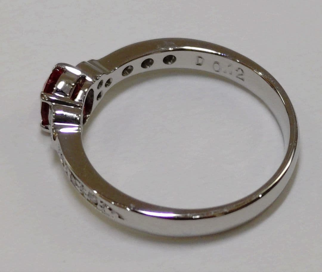 パパラチアサファイア　非加熱　リング　プラチナ　１１号　オーバル