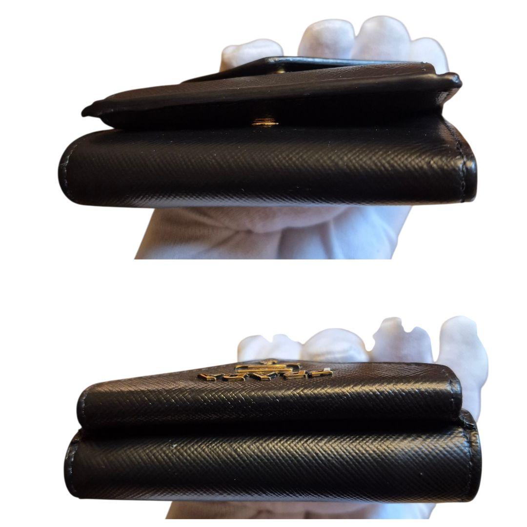 ＰＲＡＤＡ　プラダ　サフィアーノ　三つ折り財布 v