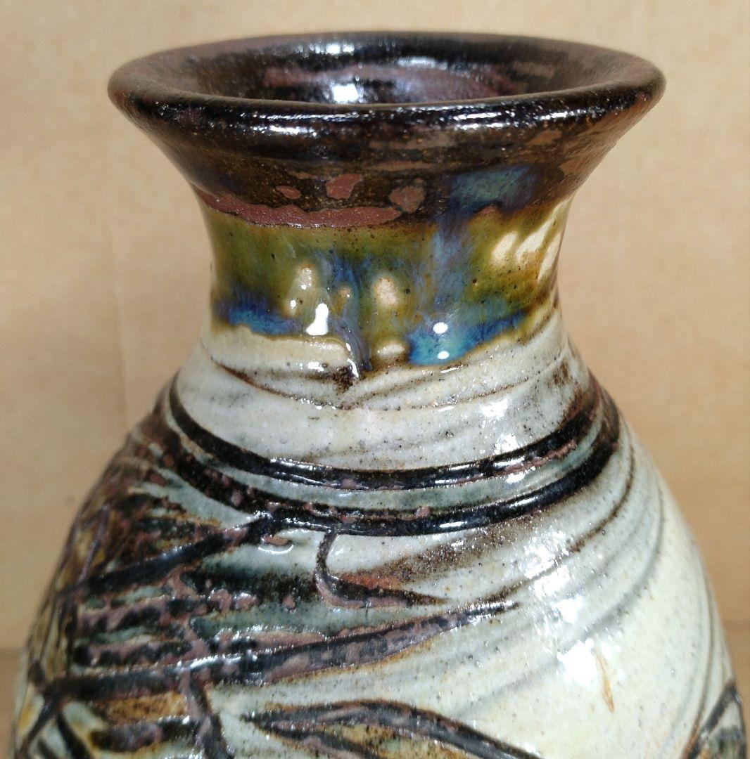 【本物保証】金城次郎 魚紋花瓶(魚2）共箱 栞 人間国宝 壷屋焼 状態良い