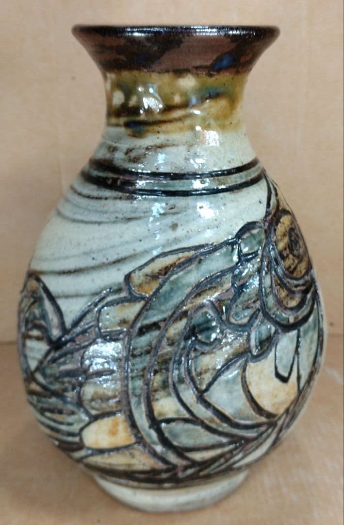【本物保証】金城次郎 魚紋花瓶(魚2）共箱 栞 人間国宝 壷屋焼 状態良い
