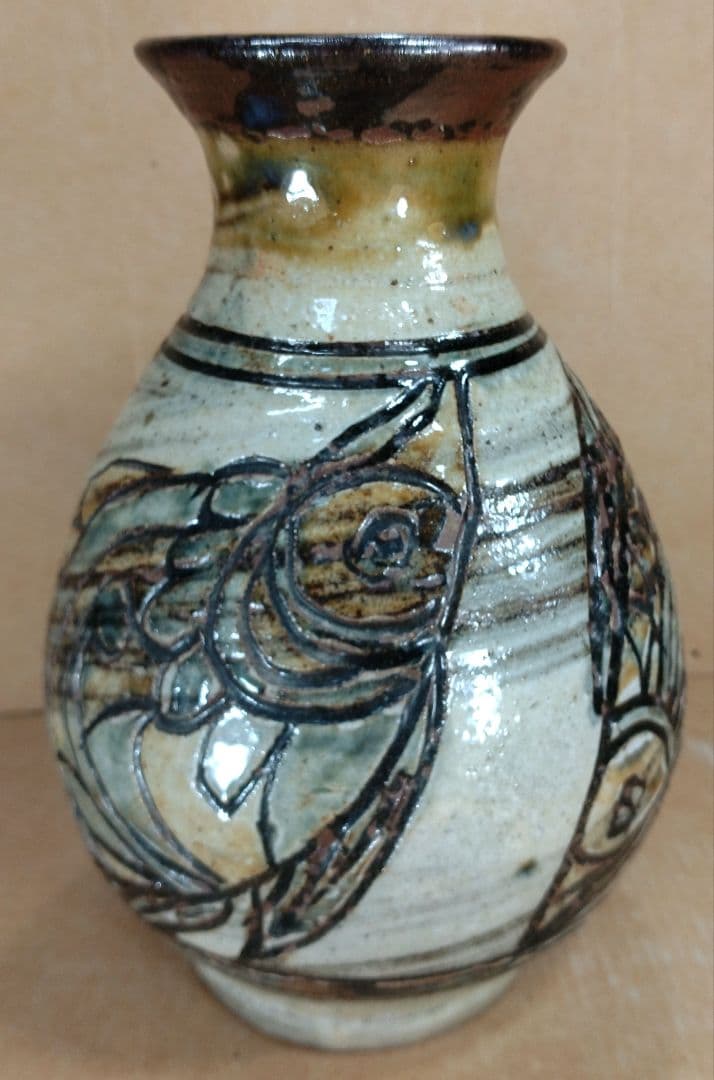 【本物保証】金城次郎 魚紋花瓶(魚2）共箱 栞 人間国宝 壷屋焼 状態良い