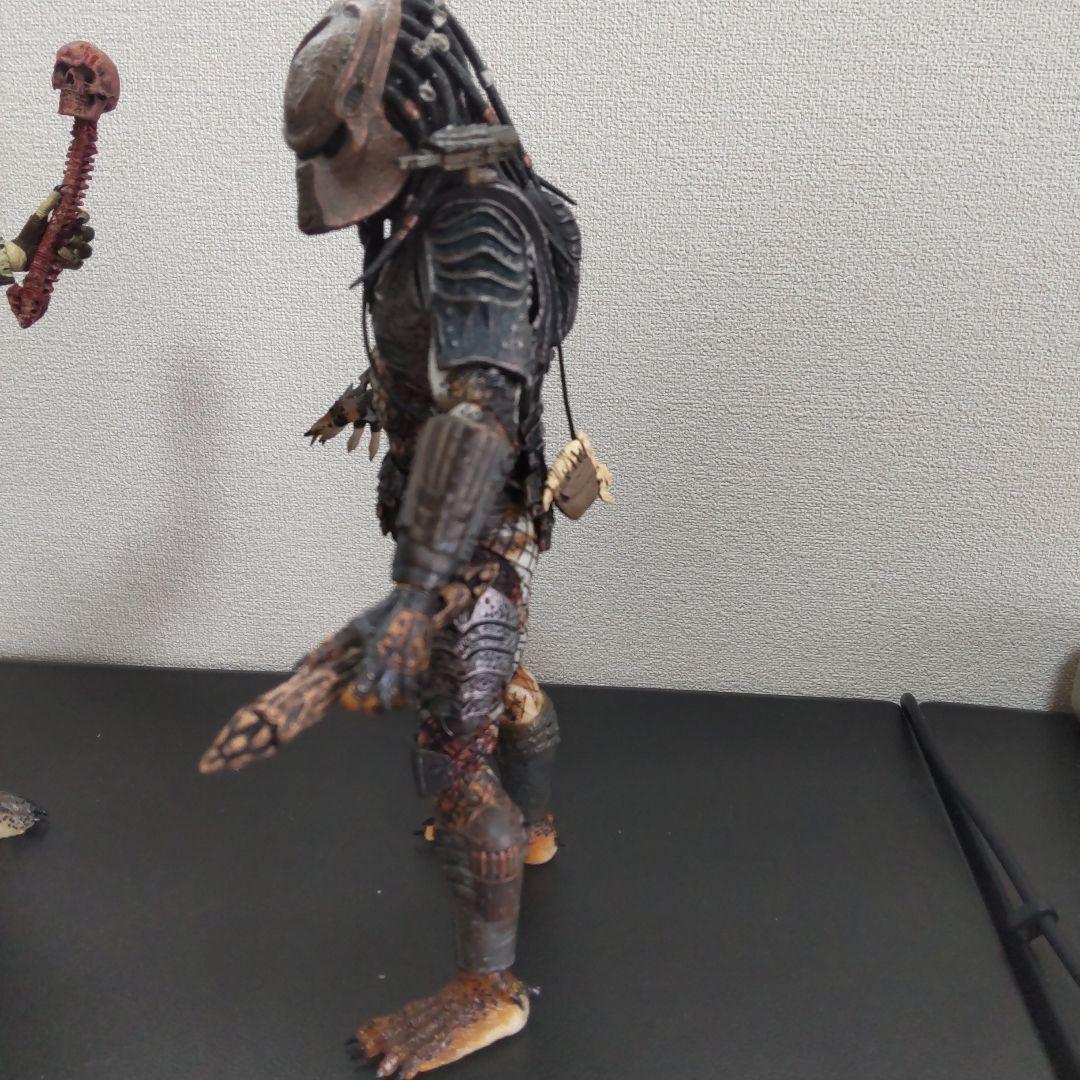 NECA プレデター フィギュア