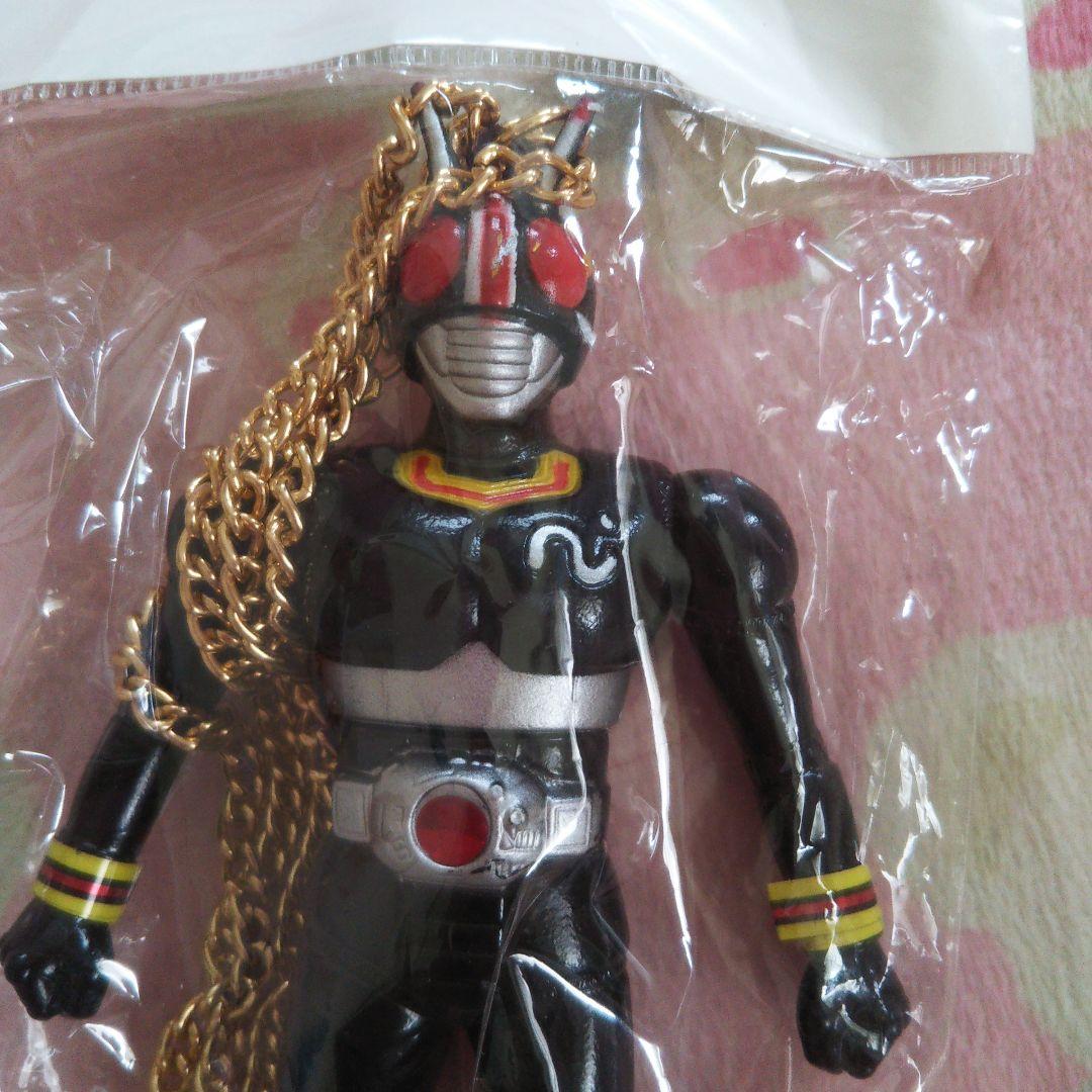 美品仮面ライダーblackブラックソフビ人形ネックレスペンダントサブカル系雑貨