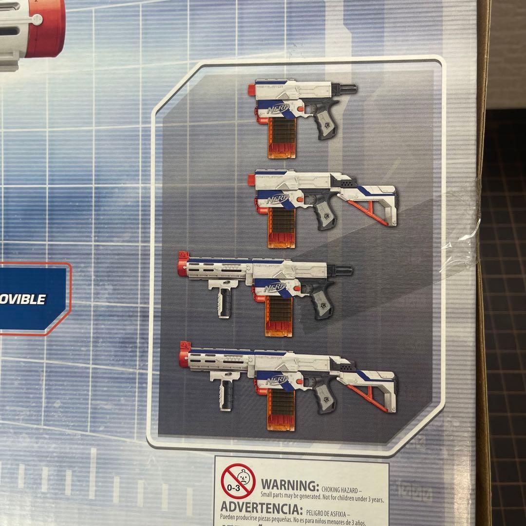 【匿名配送】レアな白のNERF ナーフ N-ストライク　エリート リタリエイター