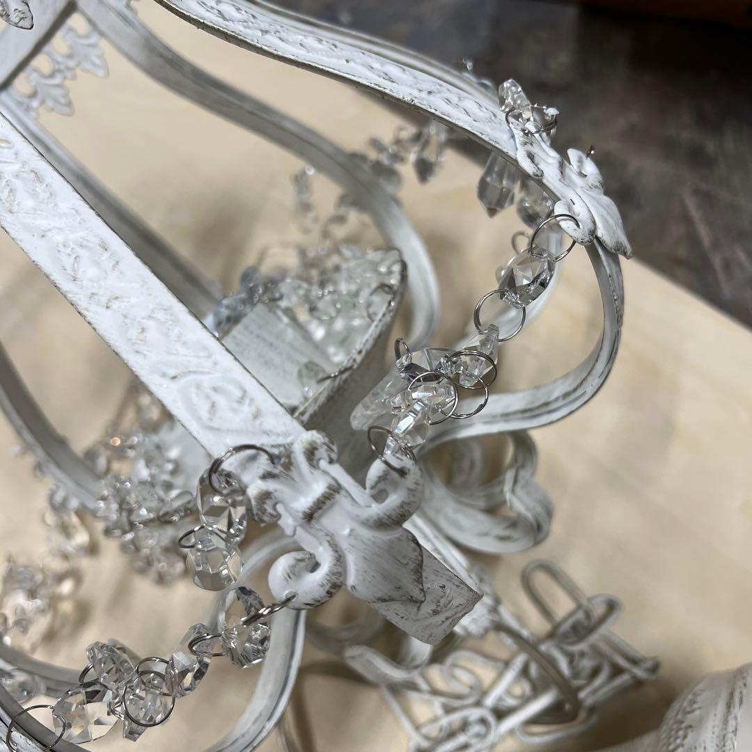 王冠の形のホワイトシャンデリア＊ペンダント照明