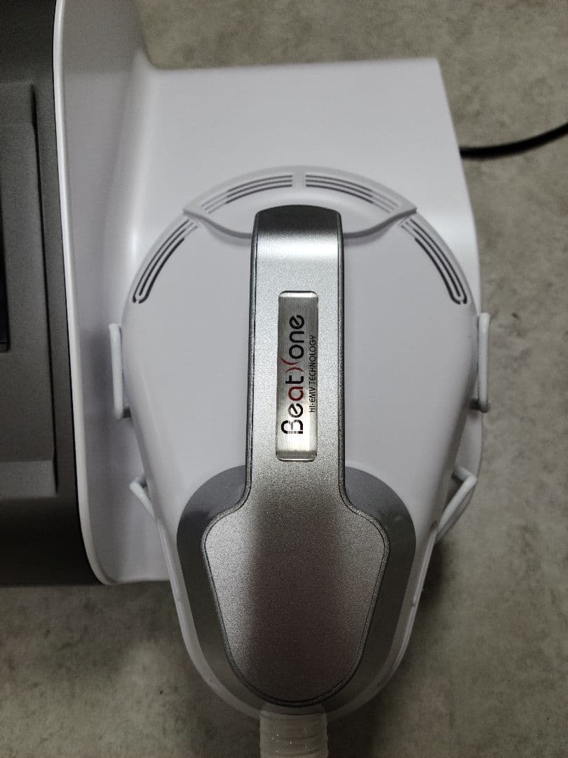 BeatOne 美容機器 ハンドピース付き