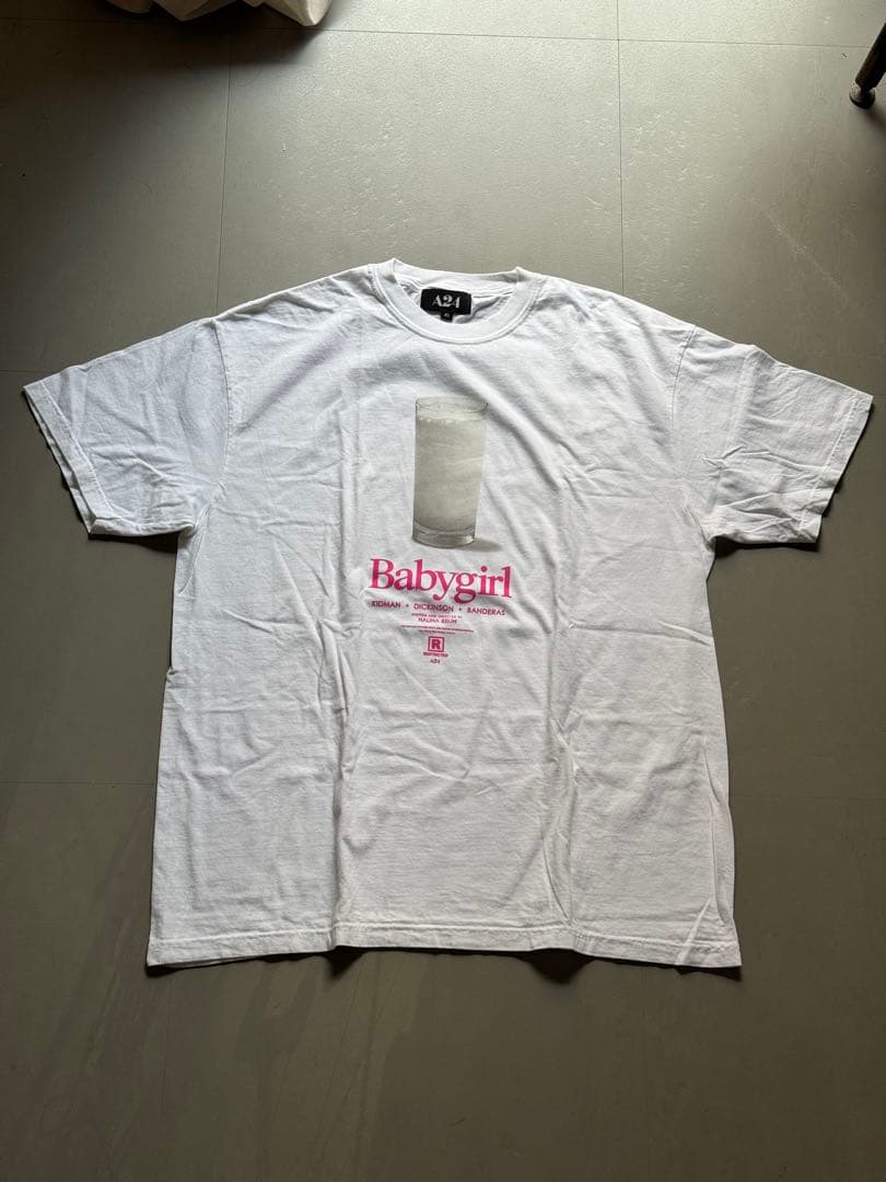 【XL / 新品】A24 Baby girl Tシャツ