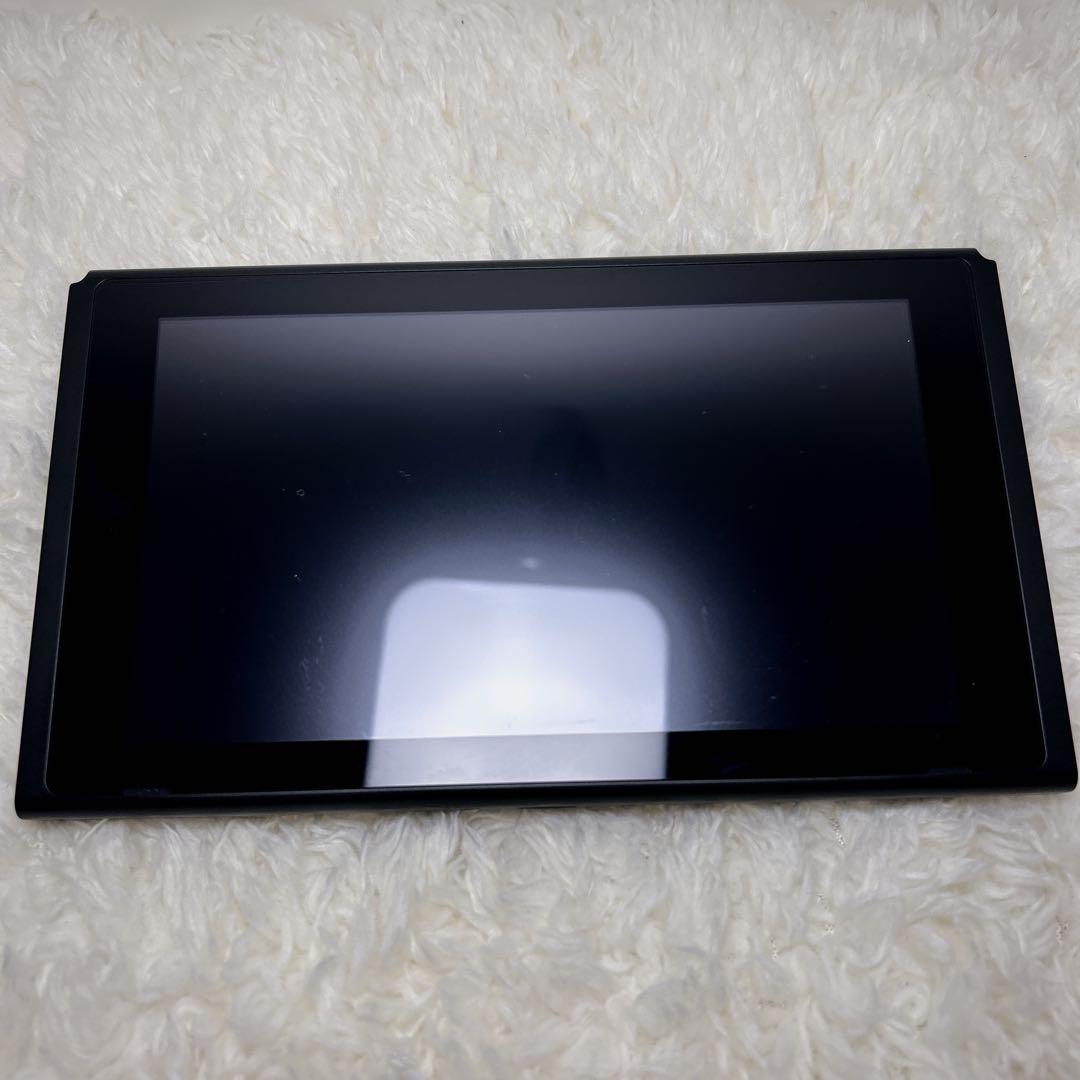 【極美品】Nintendo Switch 本体