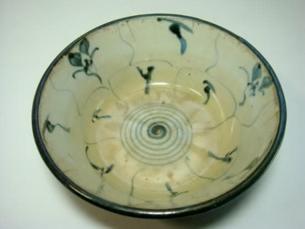 茶碗■古い台湾平茶碗 染付 古陶磁器 酒盃 時代物 花唐草 お茶道具 骨董品■