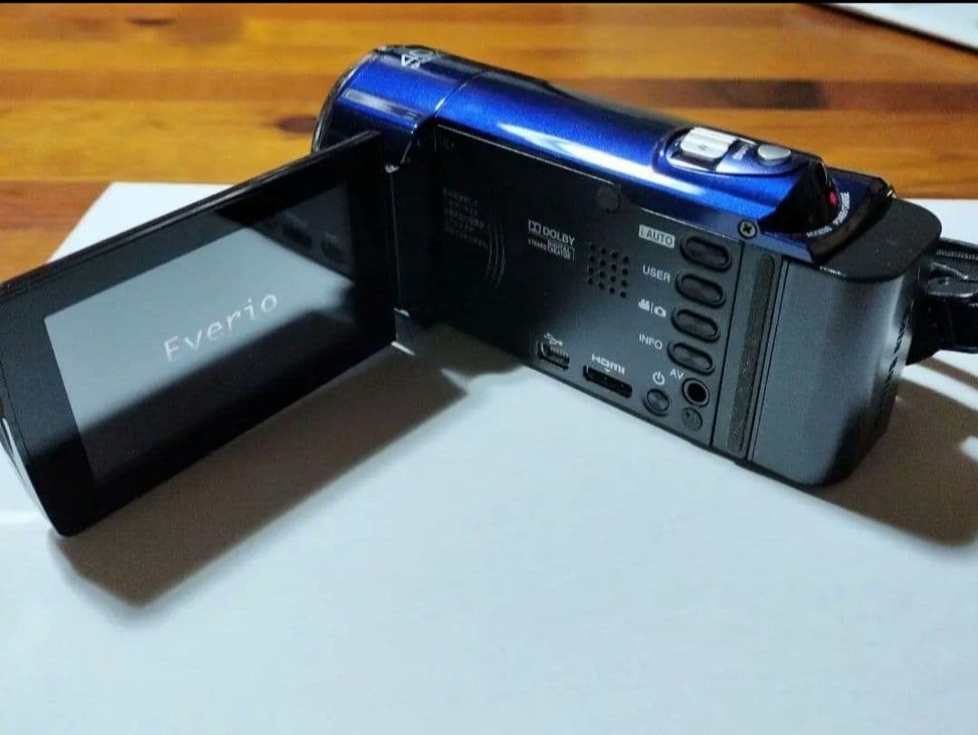 ビデオカメラ　エブリオ　Everio　GZ-HM670　専用ポーチ付