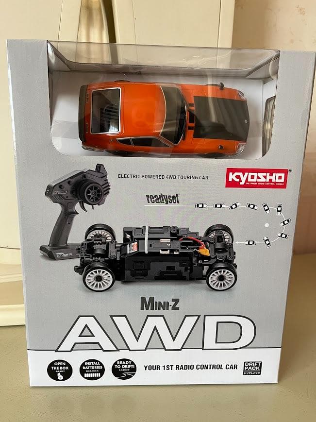 新品未開　最安　ミニッツAWD フェアレディ 240Z-L チューンド　最後１台