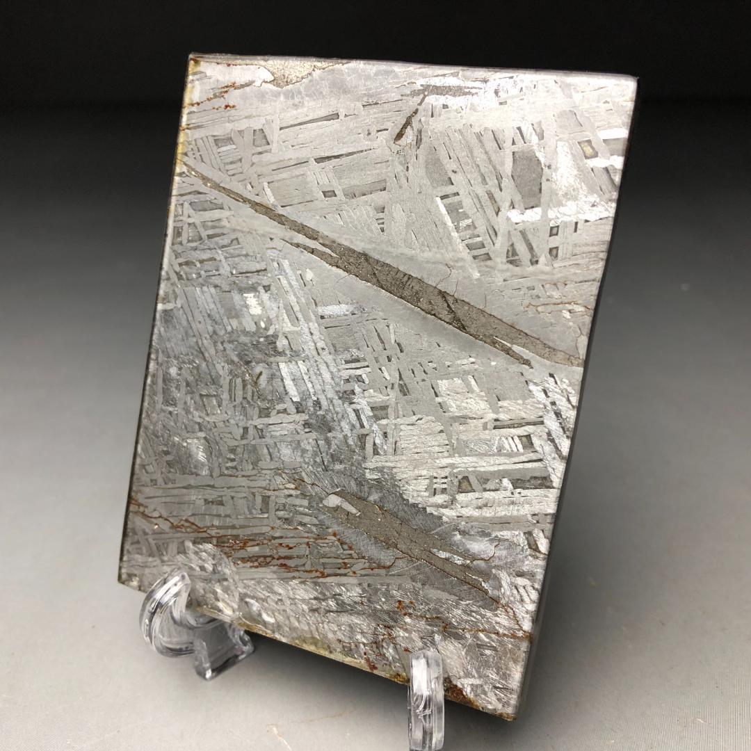 アルタイ隕石　 鉄隕石　メテオライト鉄隕石　原石　重さ約263ｇ