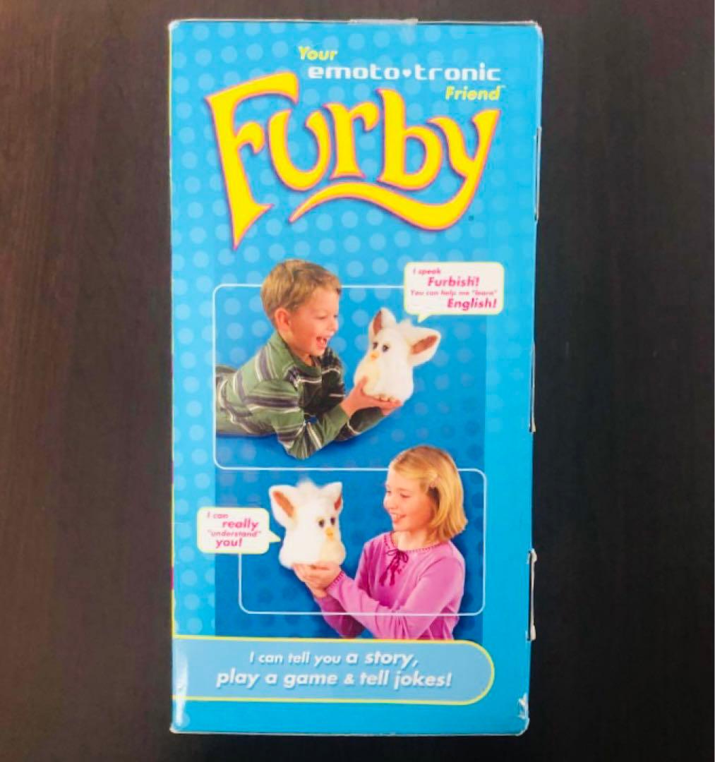 ぬいぐるみ FURBY WHITE&GREEN EYE \"ENGLISH\" VERSION