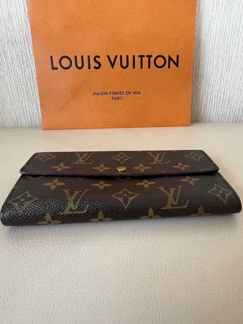 LOUIS VUITTONモノグラム長財布