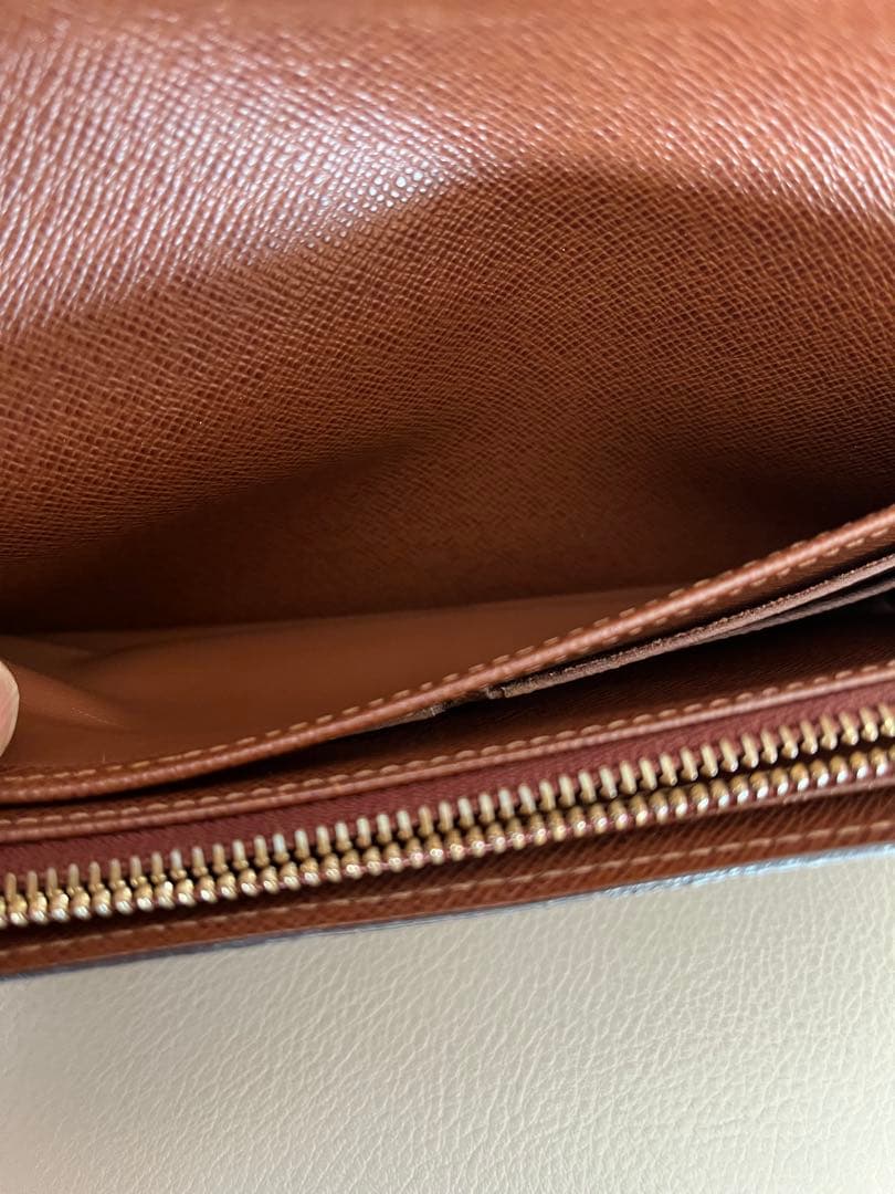 LOUIS VUITTONモノグラム長財布