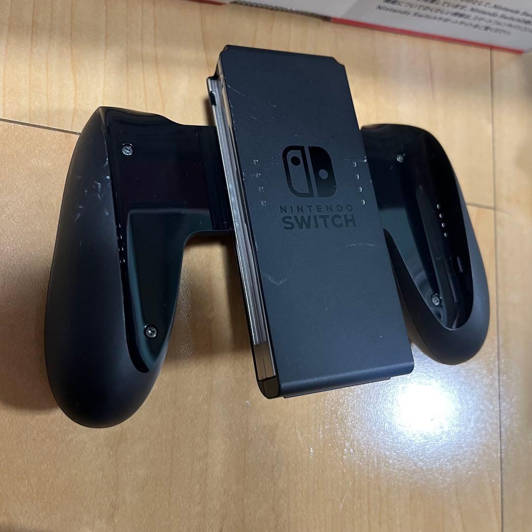 ニンテンドーSwitch 任天堂　本体　グリップコントローラー Fit