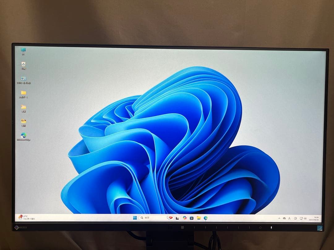 EIZO EV2750 27インチモニター　内蔵スピーカー有り 2K解像度