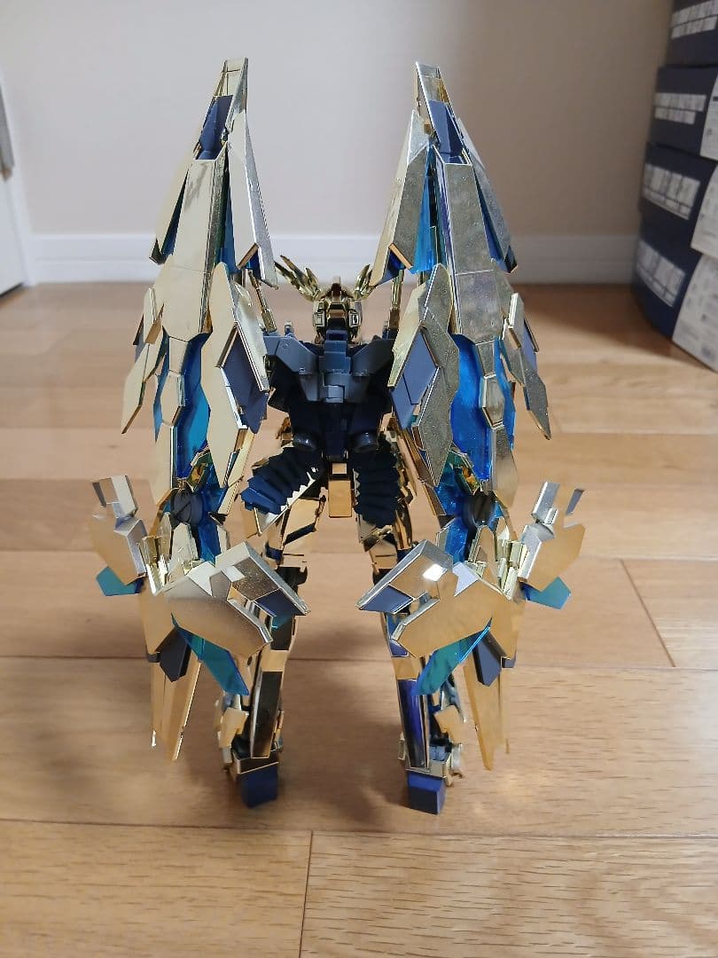 MG(マスターグレード) ガンプラ 金色