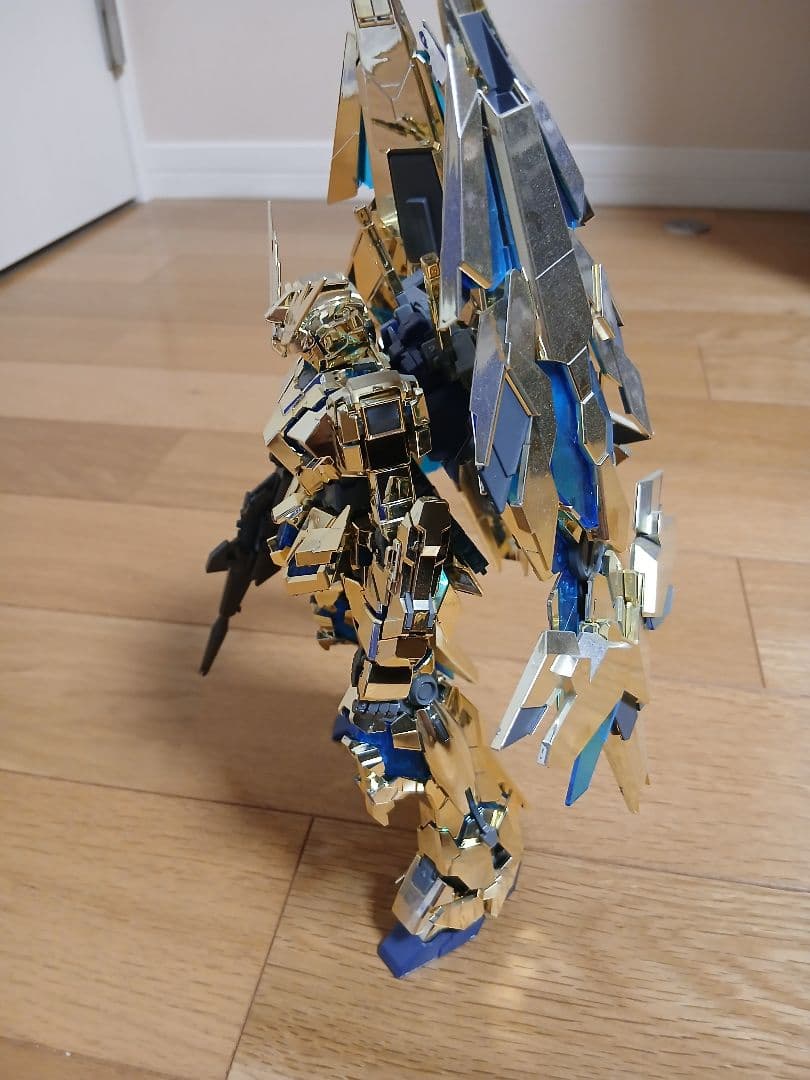 MG(マスターグレード) ガンプラ 金色