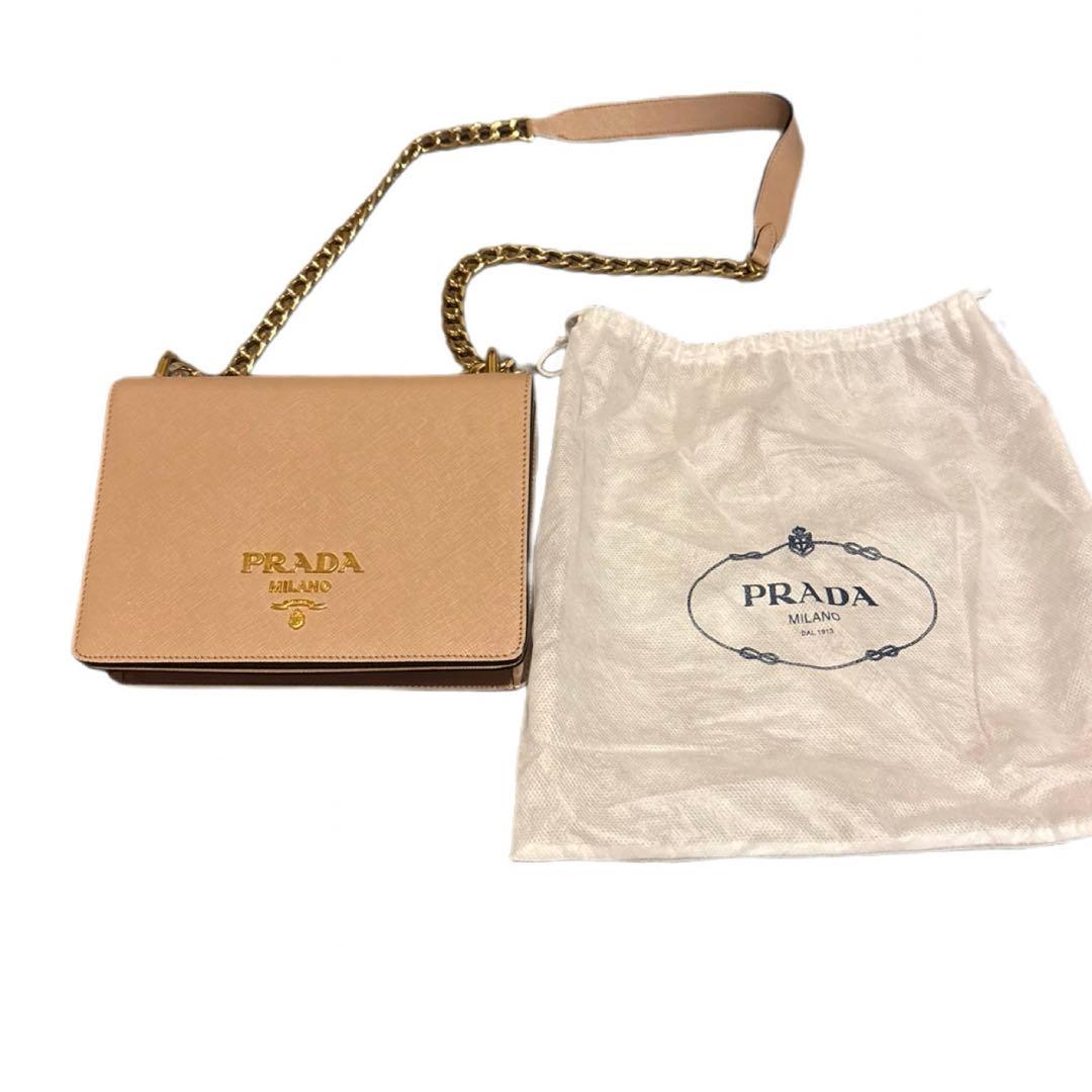 PRADA ベージュ ショルダーバッグ 保存袋付き　卒園式　入学式