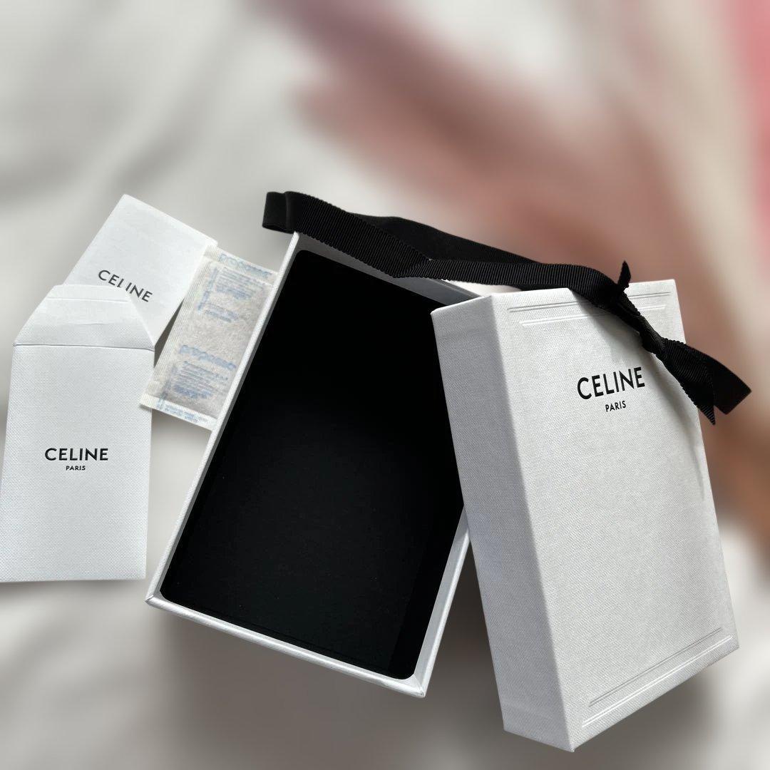 美品　CELINE ギフトボックス ホワイト　ミニ財布　プレゼント