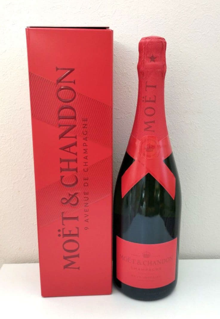 Moët & Chandon シャンパン750ml